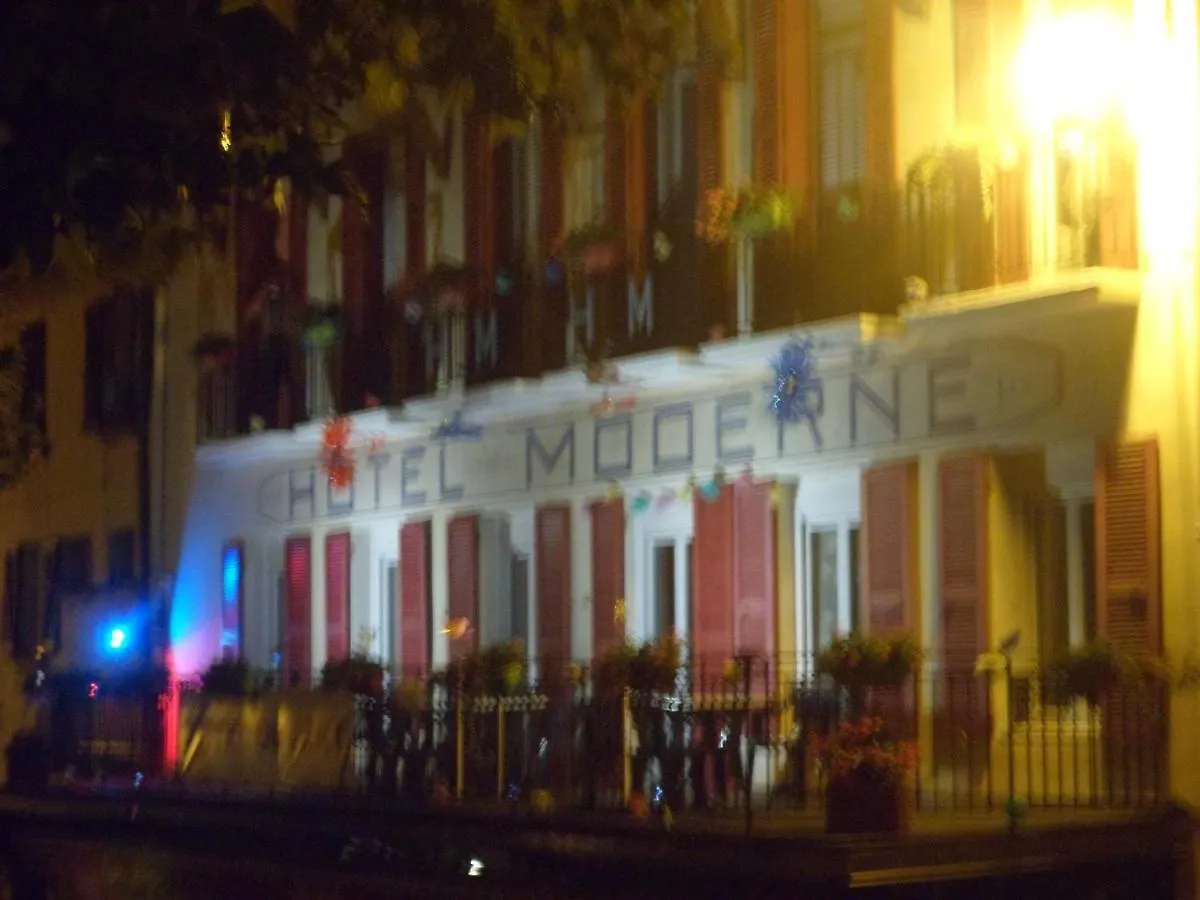 *** Hotel Le Moderne Veynes - Location D'Appartements A La Nuitee France