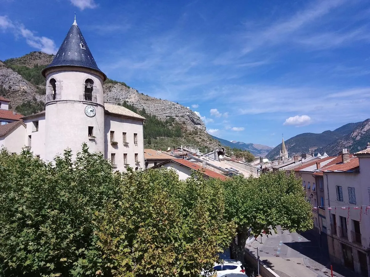 Le Moderne Veynes - Location D'Appartements A La Nuitee