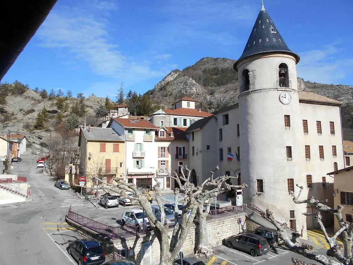 Le Moderne Veynes - Location D'Appartements A La Nuitee France