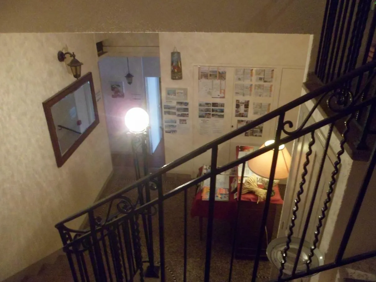 Hotel Le Moderne Veynes - Location D'Appartements A La Nuitee