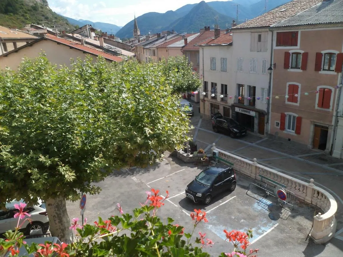 Le Moderne Veynes - Location D'Appartements A La Nuitee